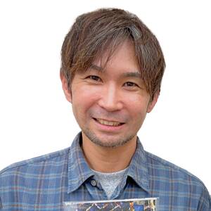 よんす